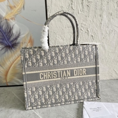 Christian Dior Shopping Bags